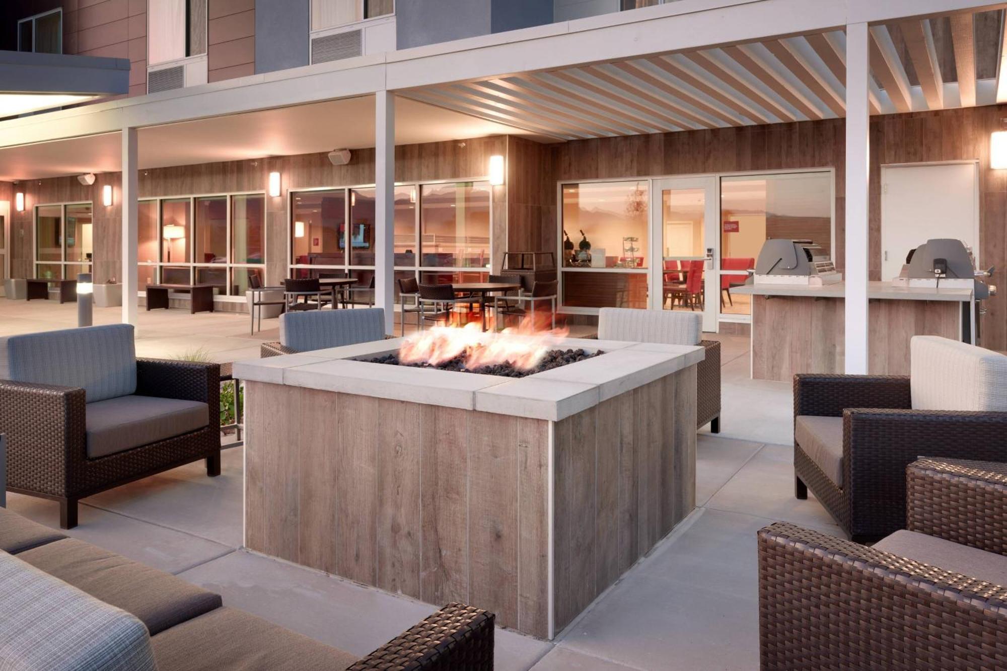 Towneplace Suites By Marriott Salt Lake City Draper Bagian luar foto